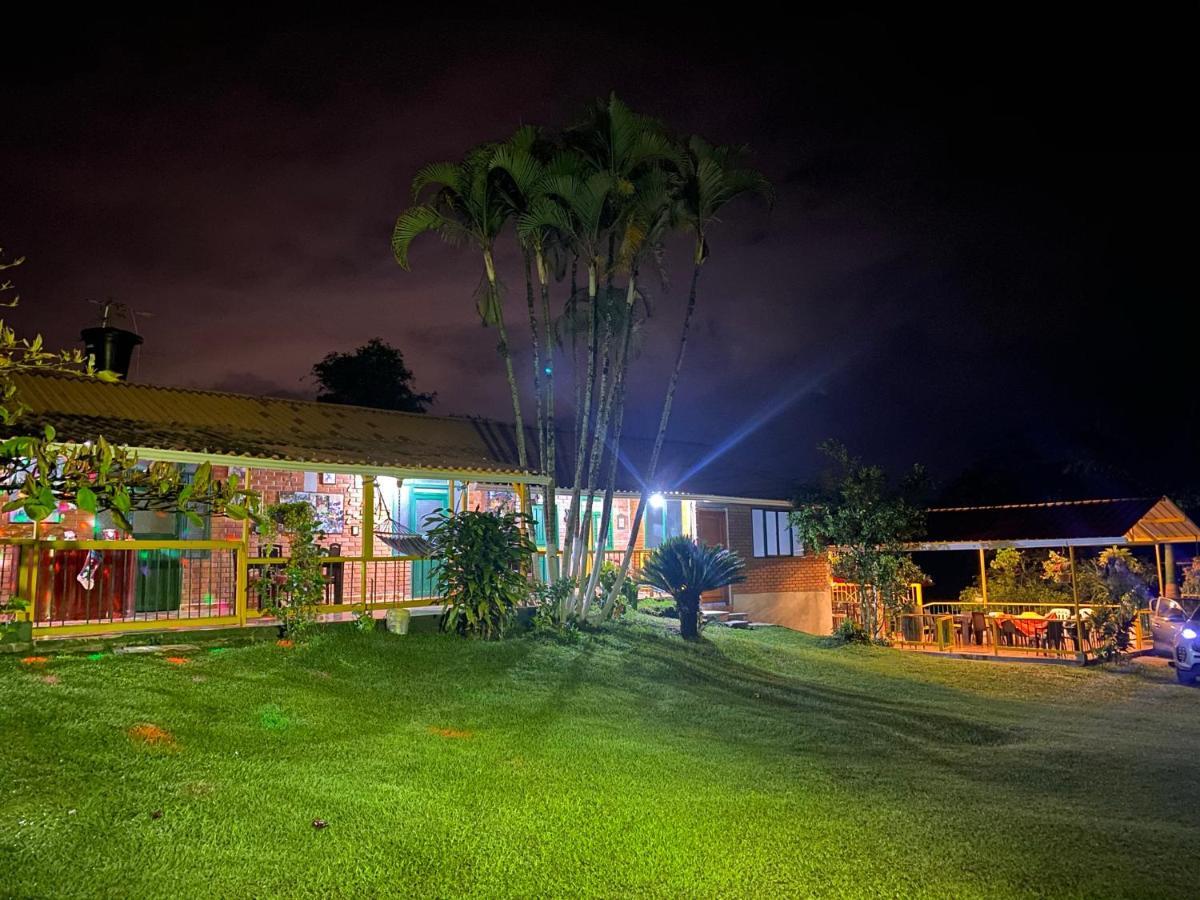 Hospedaje Rancho Guadalupe La Suiza エクステリア 写真