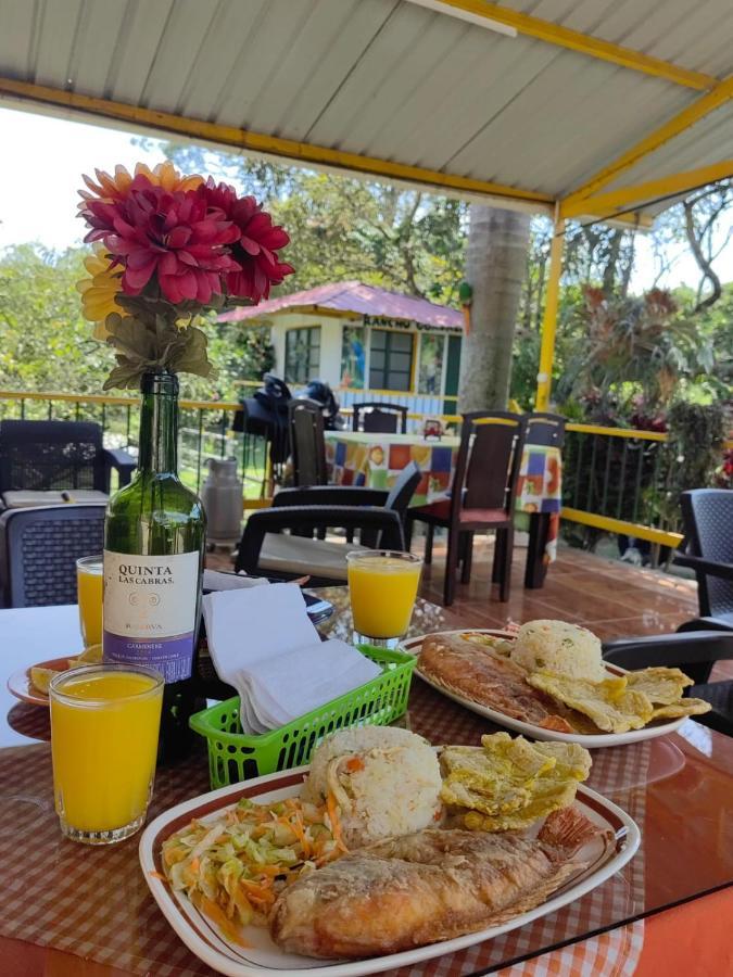 Hospedaje Rancho Guadalupe La Suiza エクステリア 写真